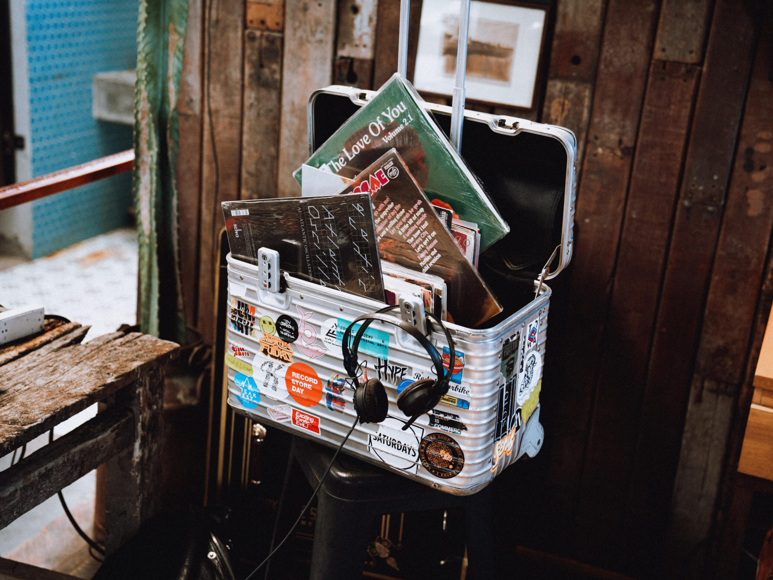 Curated Playlists for Spaces & Brands